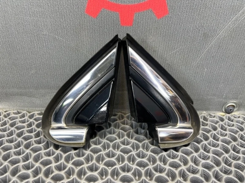 Накладка зеркала Honda CR-V 3 2008 75490SWWE01ZC 2.0 R20A2