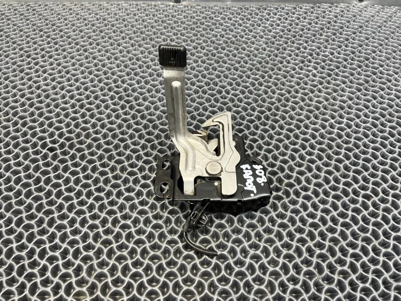 Замок капота Honda CR-V 3 2008 74120SWWE01 2.0 R20A2