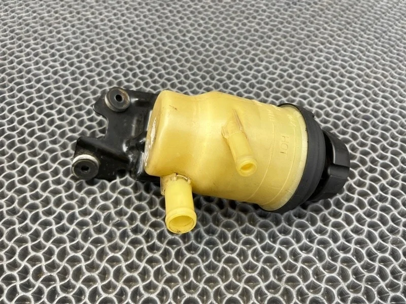 Бачок гидроусилителя Hyundai Grand Starex/H1 2008 571504H000 2.5 D4CB 8377905