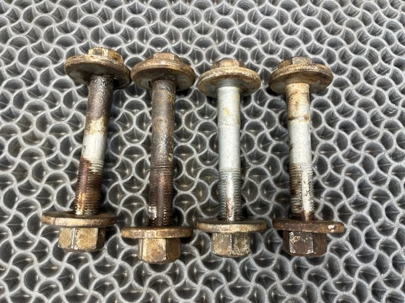 Болт регулировки развала Volkswagen Touareg 2006 WHT001833 7LA 2.5 BAC, передний