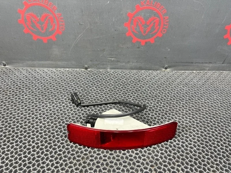 Фонарь Volvo XC90 2006 8693008 2.4 D5244T 322802, задний правый