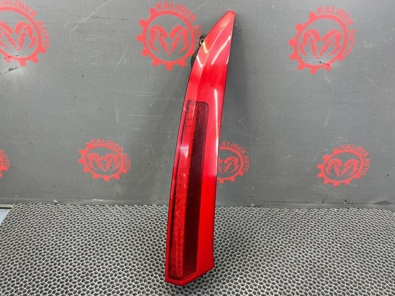 Фонарь Volvo XC90 2006 30678221 2.4 D5244T, задний правый