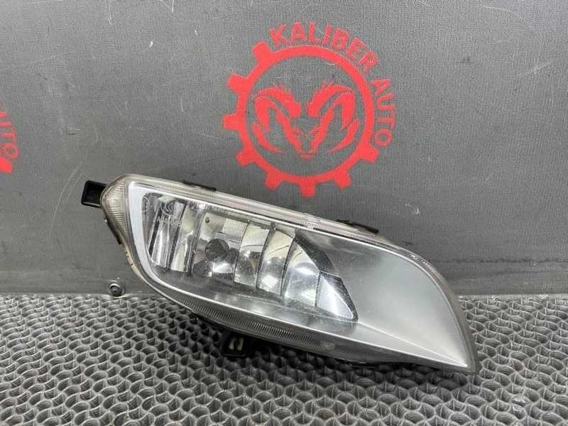 Фара противотуманная Hyundai Grand Starex/H1 2010 922024H000 2.5 D4CB, передняя правая