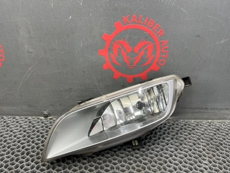 Фара противотуманная Hyundai Grand Starex/H1 2010 922014H000 2.5 D4CB, передняя левая