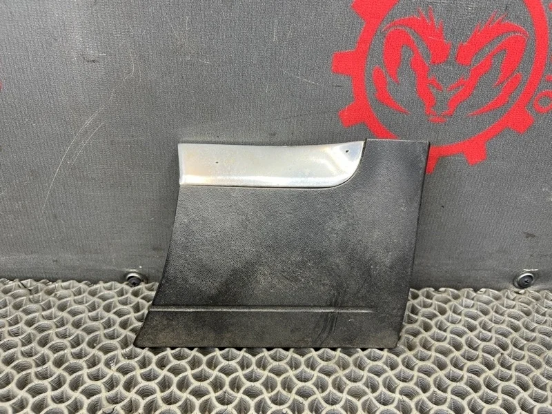 Накладка крыла Volkswagen Touareg 2007 7L6854960A 7L6 3.0 BKS, передняя правая