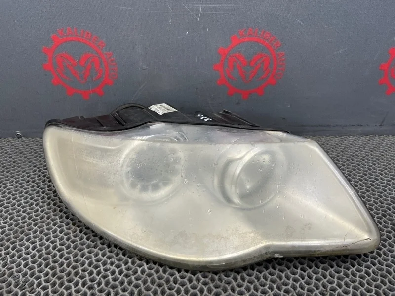 Фара Volkswagen Touareg 2007 7L6941040A 7L6 3.0 BKS, передняя правая
