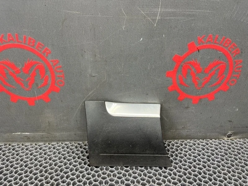 Накладка крыла Volkswagen Touareg 2005 7L6854959A 7LA 3.2 BMV, передняя левая