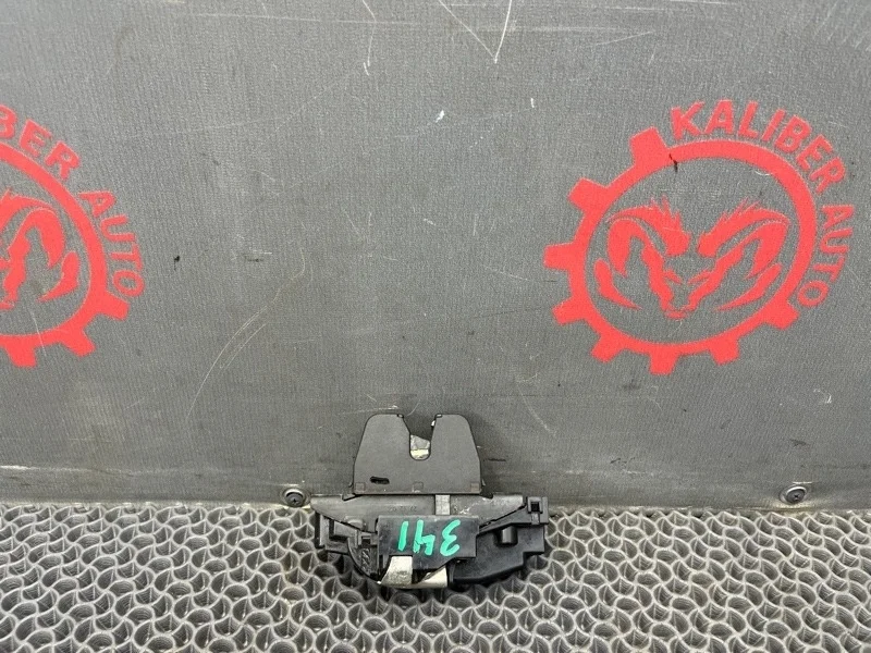 Замок крышки багажника Peugeot 408 2012 8719G6 1.6 (TU5JP4)