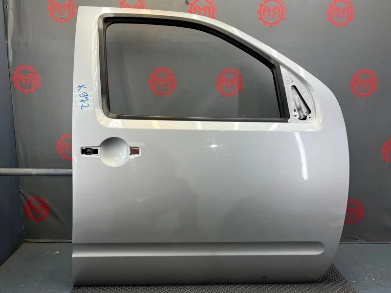 Дверь Nissan Pathfinder 2011 H01005X0MB R51M 2.5 YD25DDTI, передняя правая