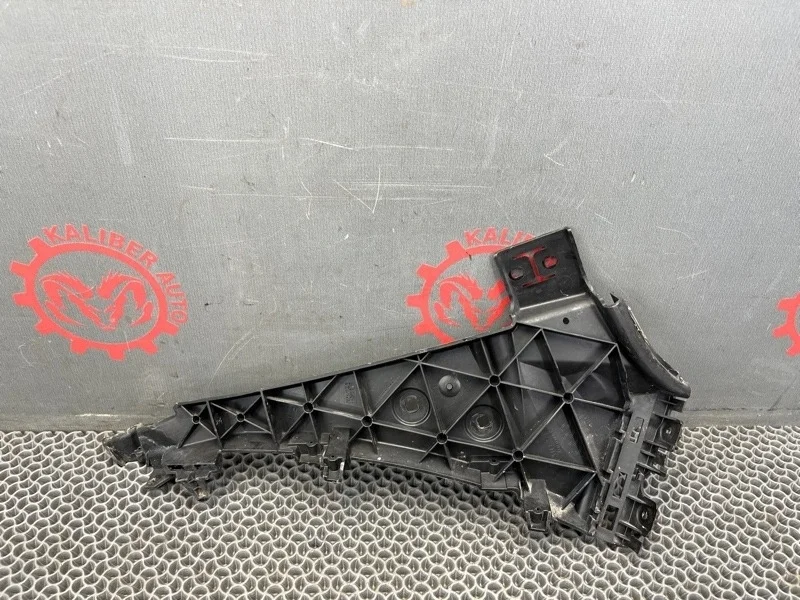 Кронштейн бампера Audi Q7 2007 4L0807283B 3.0 BUG, передний левый