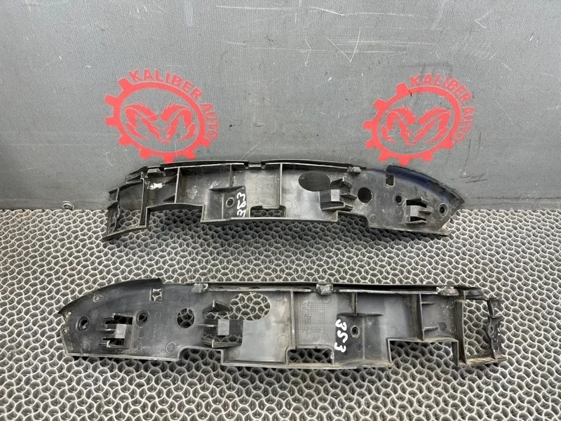 Кронштейн бампера Volkswagen Touareg 2006 7L6807183C 7LA 3.0 BKS, передний