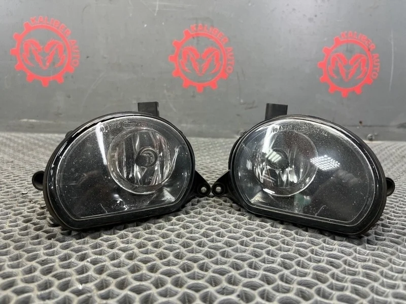 Фара противотуманная Audi Q7 2007 8P0941699A 3.0 BUG, передняя