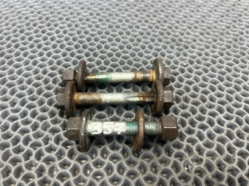 Болт регулировки развала Volkswagen Touareg 2005 WHT001833 7LA 2.5 BAC