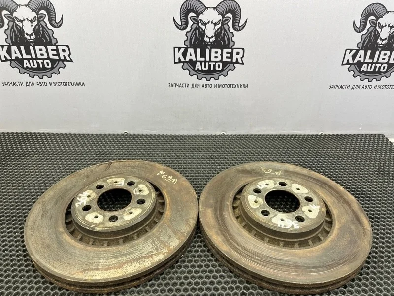 Диски тормозные Volvo XC90 2011 31423325 2.4 D5244T18 930665, передние