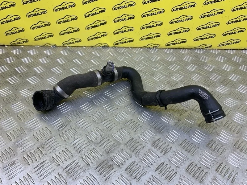 Патрубок системы охлаждения Volkswagen Touareg Ii (2010-2018) 2013 7P6122051G 3.0 D CJMA