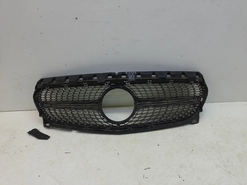 Решетка радиатора Mercedes-Benz CLA 2013-2016 W117