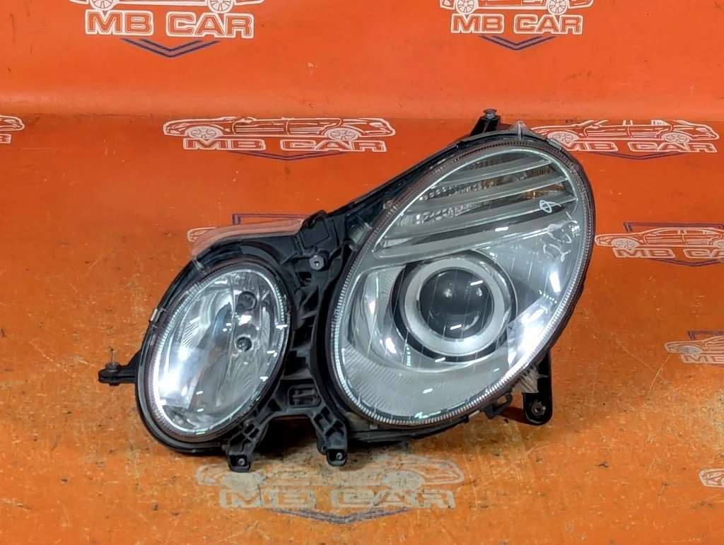 Фара левая Mercedes-Benz