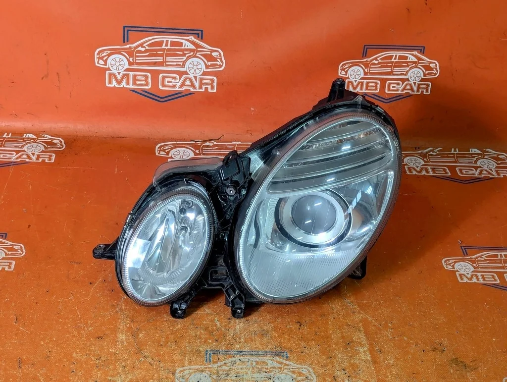 Фара левая Mercedes-Benz