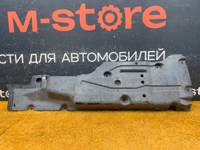 Защита днища кузова Mercedes-Benz M-Class 2012 A1666808707 W166 642.826, правая