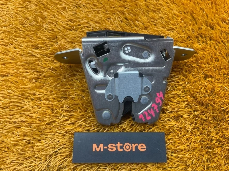 Замок багажника Mercedes-Benz GLK-Class 2011 A2047400435 X204 272.948