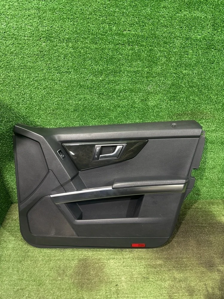 Обшивка двери Mercedes GLK 2013 A2047206400 276.957, передняя правая
