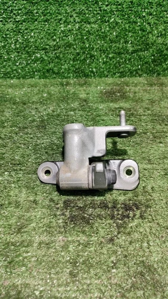 Петля двери Mercedes GLK 2013 A2047201137 276.957, передняя левая