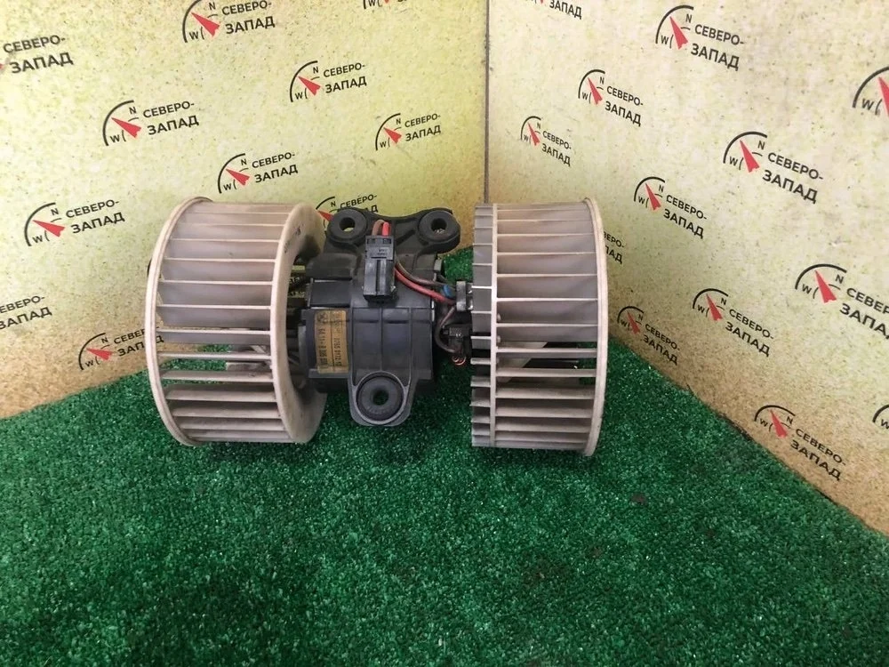 Моторчик печки BMW X5 2002 64118385558 E53 M54B30, задний