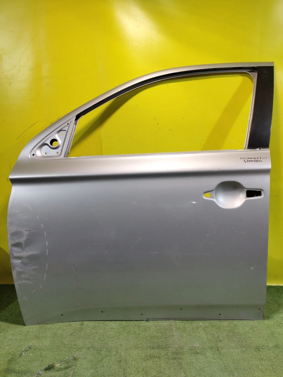Дверь передняя левая  Mitsubishi Outlander (GF) 2015 5700B843 28113