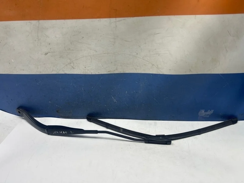 Поводок дворника Renault Sandero 2 с 2014- 288817528R, передний левый