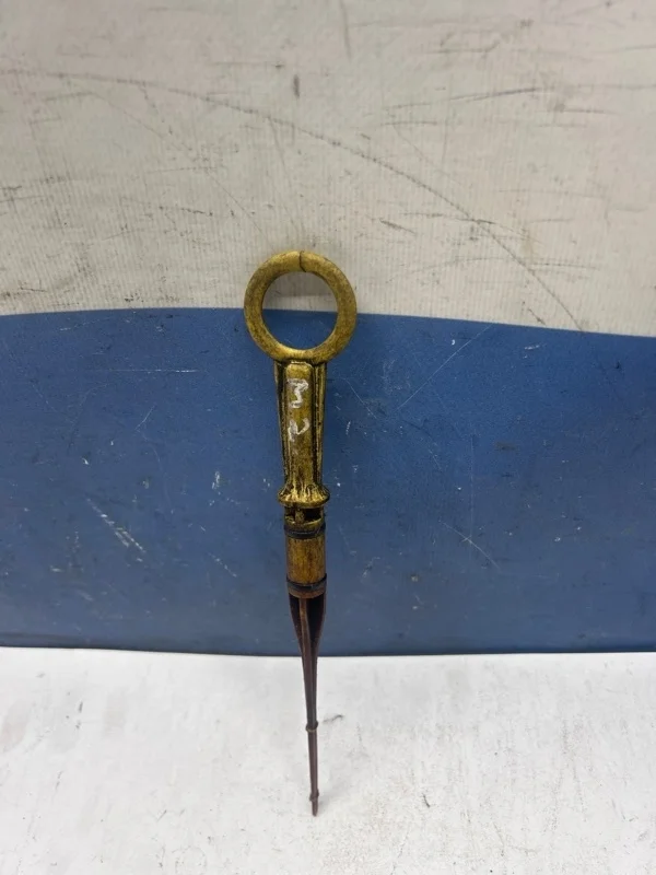 Щуп масляный Renault Megane 2 2008 8200141457 1.6 K4M