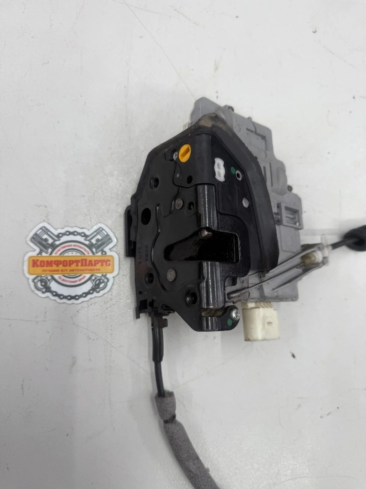 Замок двери передней левой Skoda Superb II (2008—2013)