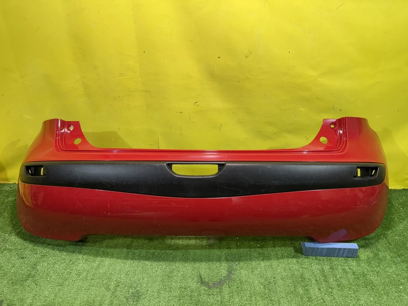 Бампер задний  Nissan Note (E11) 2006 850229U040 41323