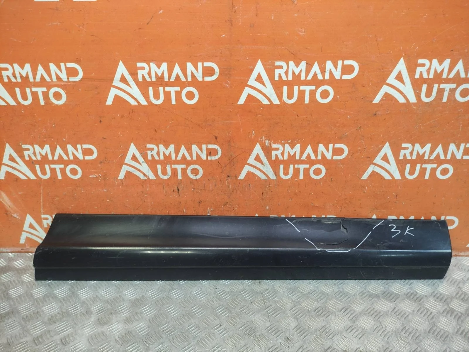 Молдинг двери audi Q7 2005-2009 1 4L