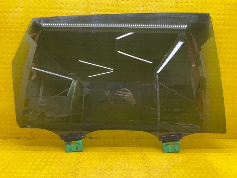 Стекло двери AUDI Q7 2016 4M0845026B 4MB CVM 011869, заднее правое