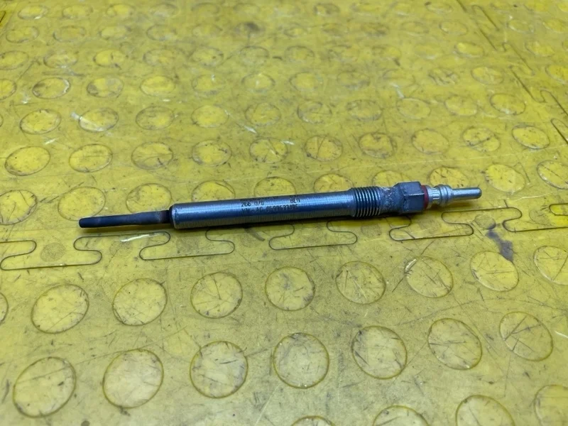 Свеча накаливания AUDI Q7 2016 059963319S 4MB CVM 011869