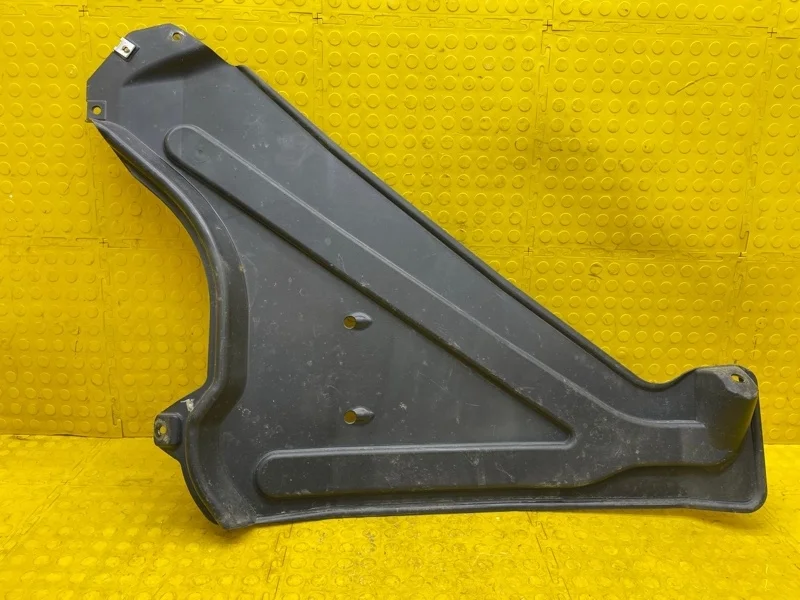 Защита днища AUDI Q7 2016 4M0825219E 4MB CVM 011869