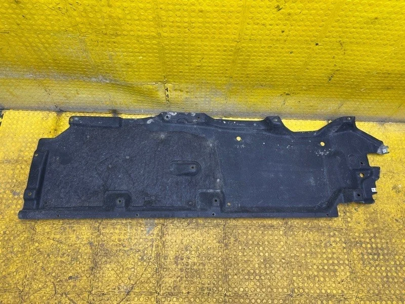 Защита днища AUDI Q7 2016 4M0825206J 4MB CVM 011869, правая