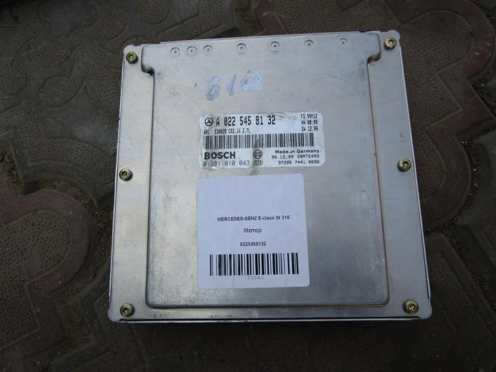 Блок управления двигателем Mercedes-Benz