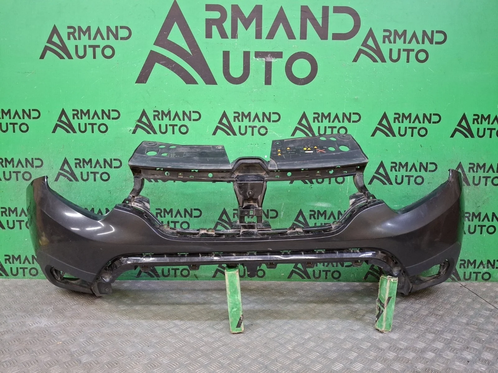 Бампер Renault Duster 2021-нв