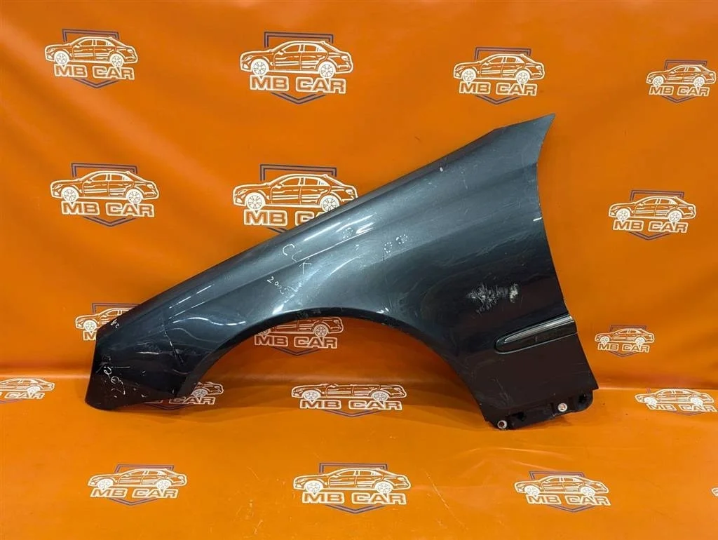 Крыло переднее левое Mercedes-Benz