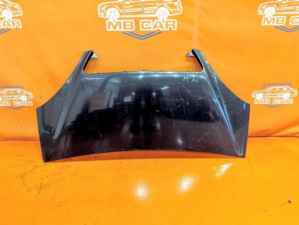 Капот Mercedes-Benz