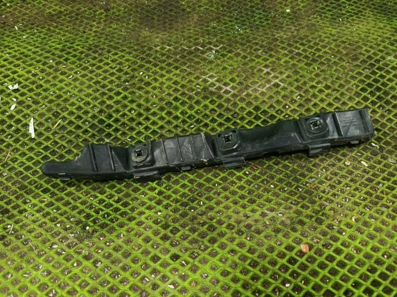 Кронштейн заднего бампера правый Hyundai Solaris 1 2011 866141R200 ХЭТЧБЕК G4FC