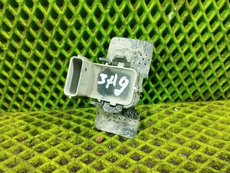 Датчик парктроника Kia Rio 3 2012 957004Y000 СЕДАН G4FC