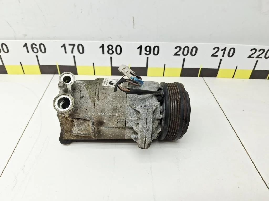 Компрессор кондиционера Opel Astra H