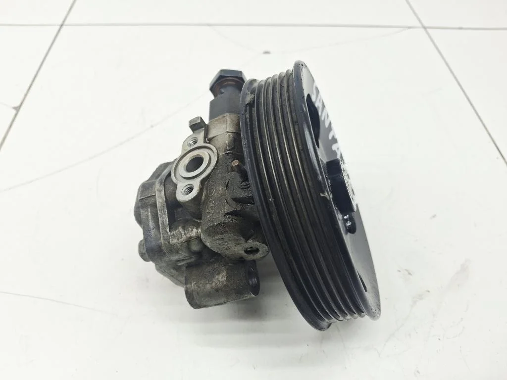 Насос гидроусилителя Hyundai Tucson 1 JM