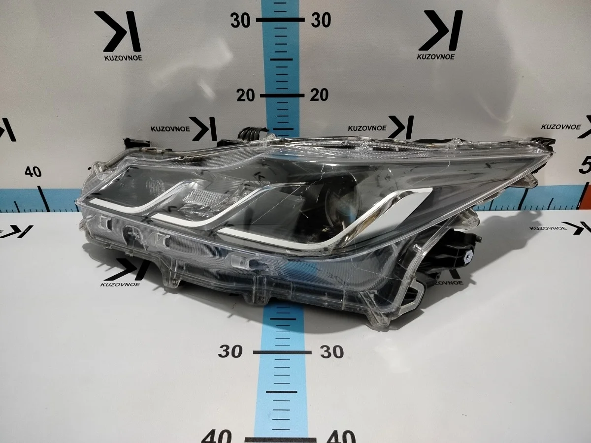 Фара Toyota Corolla 2019 ZRE210