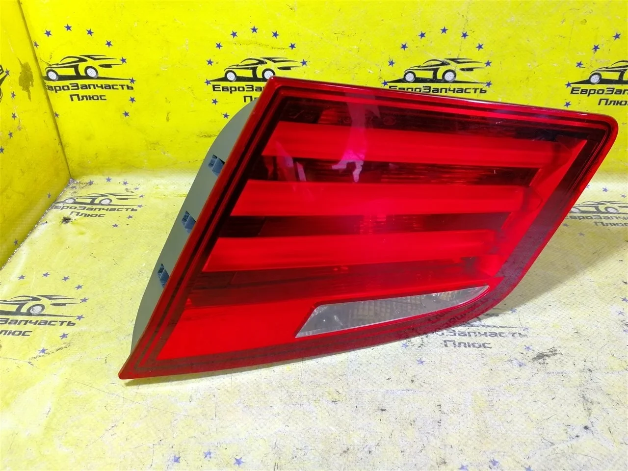 Фонарь BMW 5 63217203226 F10, задний правый