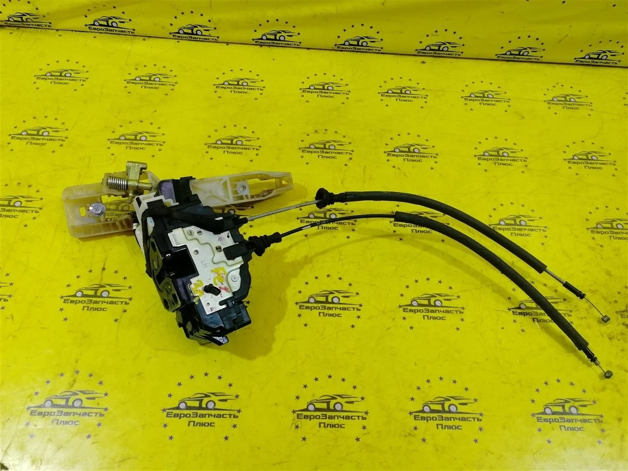 Замок двери Hyundai Santa Fe 2 814102B000 СМ, задний левый