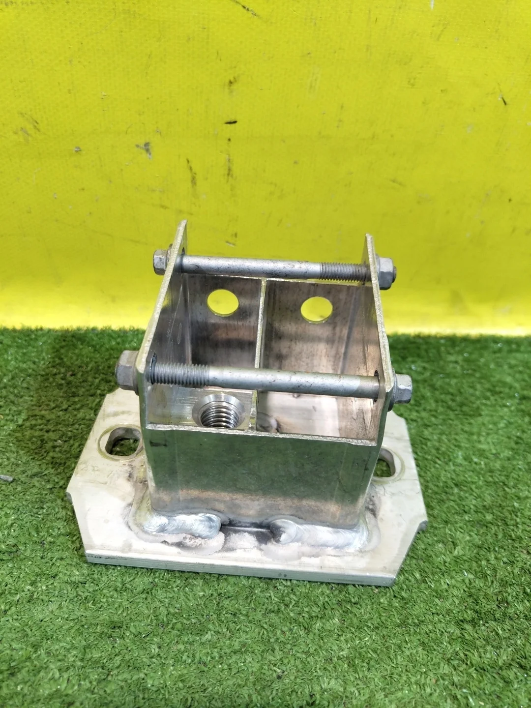 Кронштейн усилителя заднего бампера левый  BMW X3 F25 2010 51127210071 28970