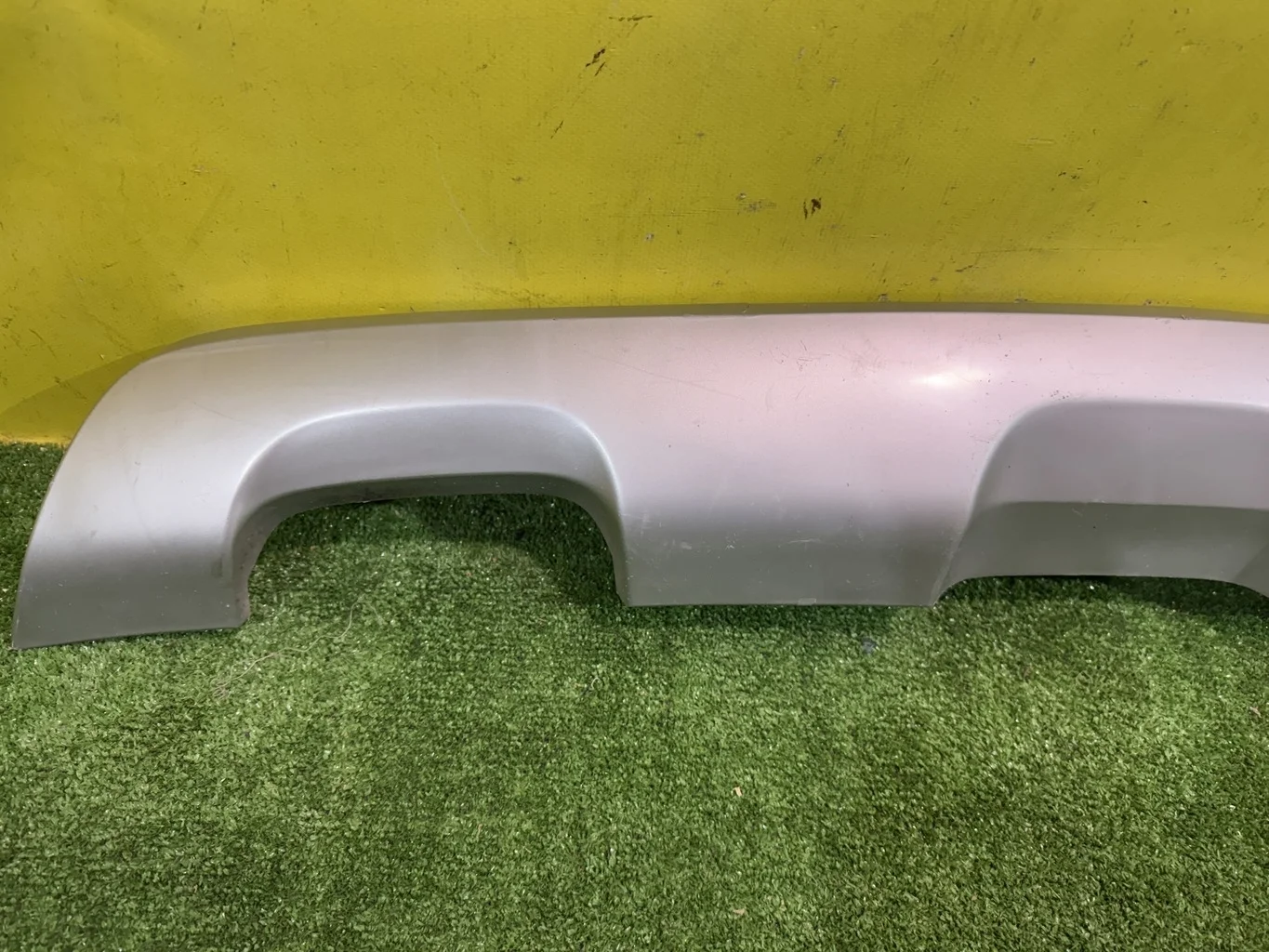 Накладка заднего бампера  Renault Sandero Stepway 2018 850707439R 42029